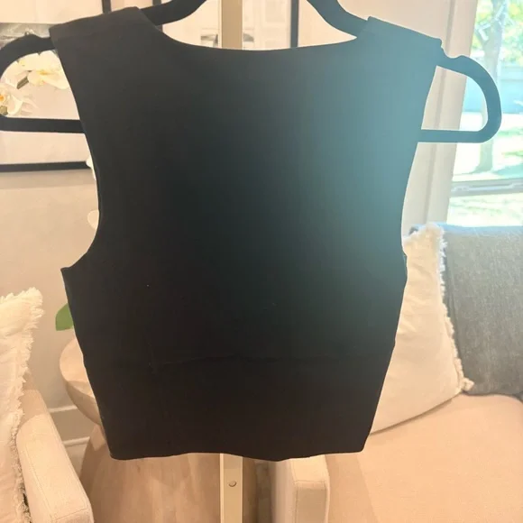 Abercrombie & Fitch Black Square-Neck Crop Tank - Picture 3 of 3